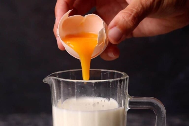 Creamy Hot Egg Milk Drink 3 1024x683 1 768x512