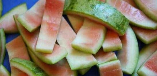 Fresh Water Melon Peels