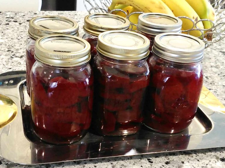 7210333 Homemade Pickled Beets Bren 4x3 1 Bf99be2ea4b8459aa454221dc9de258c